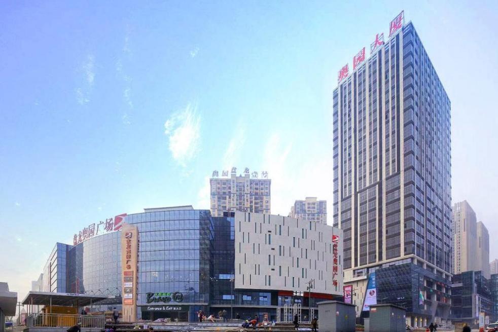 重慶盤龍奧園廣場